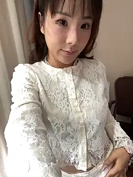 Snapshot of ChuChu1991 chatting on December 1, 2025, 5:45 am ChuChu1991 online show from December 1, 2025, 5:45 am