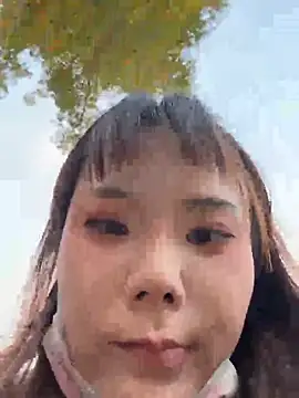 Snapshot of ChuChu1991 chatting on December 5, 2025, 9:40 am ChuChu1991 online show from December 5, 2025, 9:40 am