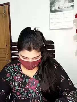 Snapshot of Hot-Angel_ chatting on February 13, 2026, 6:37 pm Hot-Angel online show from February 13, 2026, 6:37 pm