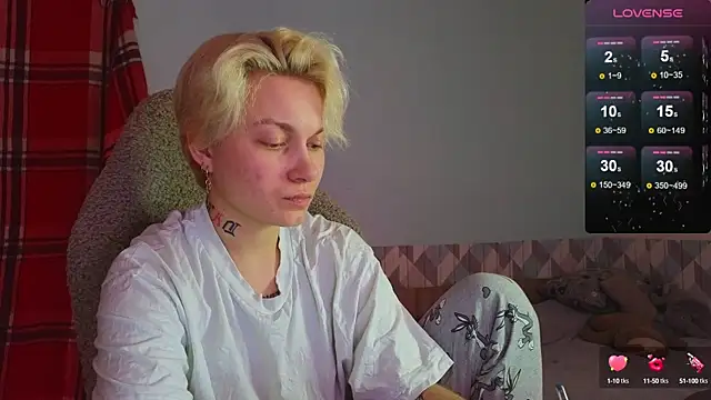 esajukyy online show from January 27, 2025, 11:00 am