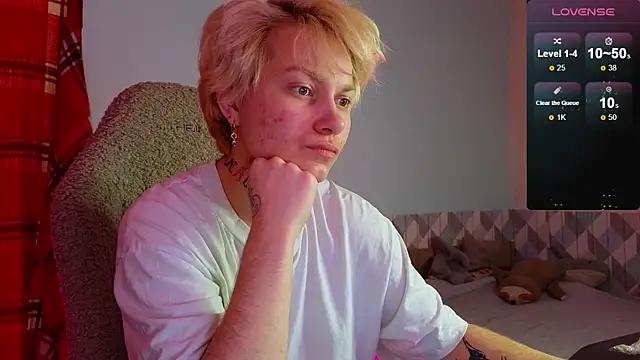 esajukyy online show from February 13, 2025, 6:05 pm