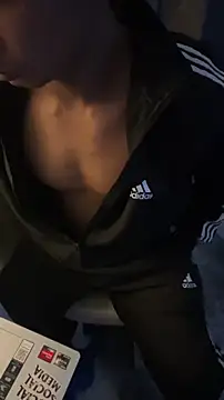 Snapshot of nick__yy chatting on January 10, 2026, 8:21 pm nick yy online show from January 10, 2026, 8:21 pm