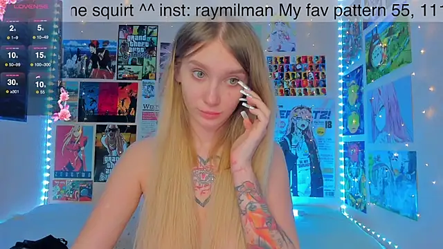 AliceMilman online show from December 27, 2024, 2:43 pm