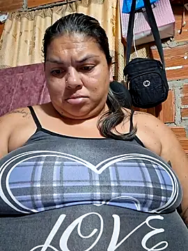chubby sexy big tits online show from October 22, 2025, 12:33 am
