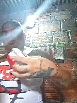 chubby sexy big tits online show from November 2, 2025, 11:56 am