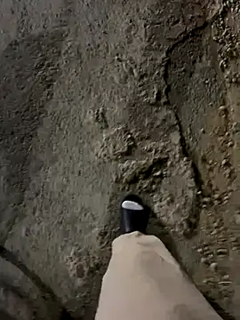 Lahcene online show from November 22, 2025, 7:02 pm