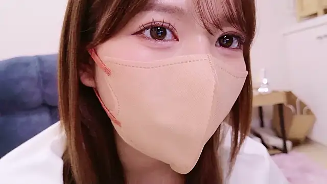 Snapshot of Runarunapi chatting on October 10, 2025, 12:48 pm Runarunapi online show from October 10, 2025, 12:48 pm