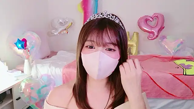 Runarunapi online show from December 15, 2025, 12:20 pm