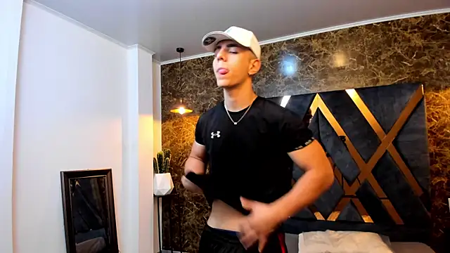 Flynn Riider online show from January 22, 2025, 11:23 am