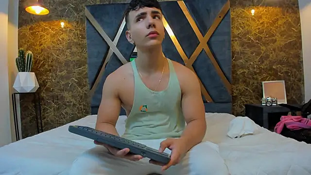 Flynn Riider online show from February 26, 2025, 11:30 am