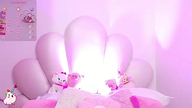 zoewillian online show from May 15, 2026, 9:44 pm