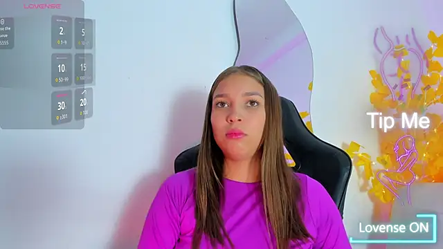 HaleyAmaya online show from October 15, 2025, 7:14 pm