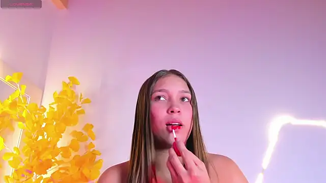 HaleyAmaya online show from June 10, 2026, 12:33 am