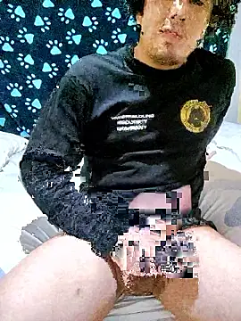 Snapshot of Bananocream21 chatting on January 11, 2026, 12:48 am Bananocream21 online show from January 11, 2026, 12:48 am