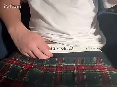 Axeeeeeeeeeeeel online show from January 17, 2026, 4:43 pm