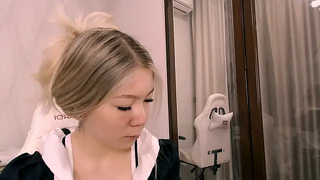 Snapshot of Babby_Rabbit chatting on December 22, 2025, 11:40 am Babby Rabbit online show from December 22, 2025, 11:40 am