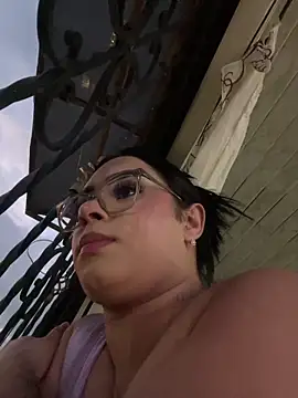 Snapshot of Dulce_smith_1 chatting on April 15, 2026, 11:27 pm Dulce smith 1 online show from April 15, 2026, 11:27 pm
