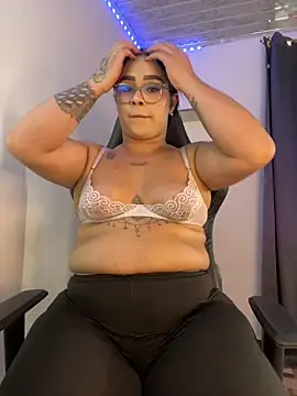 Snapshot of Dulce_smith_1 chatting on April 16, 2026, 9:39 pm Dulce smith 1 online show from April 16, 2026, 9:39 pm