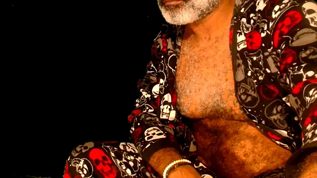 Snapshot of sinnernoir chatting on January 16, 2025, 3:23 am sinnernoir online show from January 16, 2025, 3:23 am
