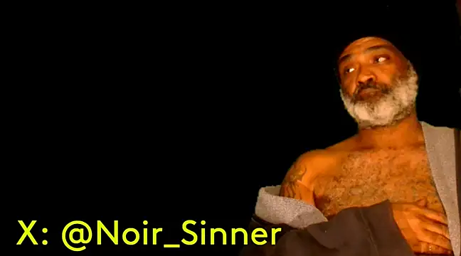 Snapshot of sinnernoir chatting on January 24, 2025, 11:02 pm sinnernoir online show from January 24, 2025, 11:02 pm
