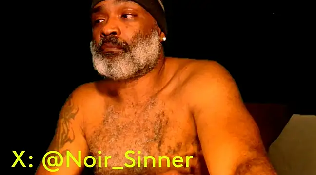 Snapshot of sinnernoir chatting on January 31, 2025, 3:09 am sinnernoir online show from January 31, 2025, 3:09 am