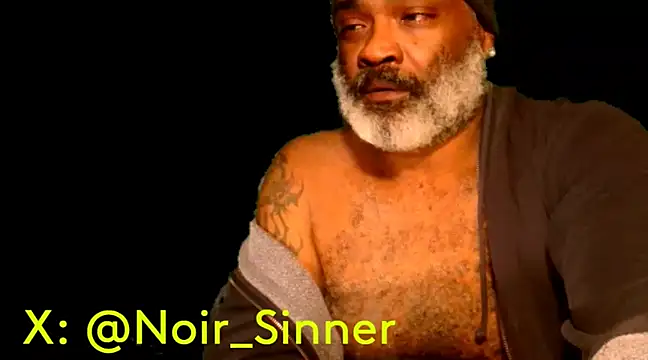 Snapshot of sinnernoir chatting on January 31, 2025, 6:13 am sinnernoir online show from January 31, 2025, 6:13 am