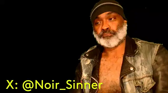 Snapshot of sinnernoir chatting on February 5, 2025, 3:02 am sinnernoir online show from February 5, 2025, 3:02 am