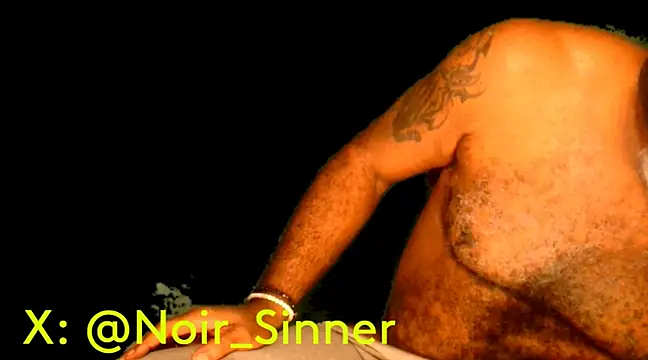 Snapshot of sinnernoir chatting on February 6, 2025, 8:23 pm sinnernoir online show from February 6, 2025, 8:23 pm