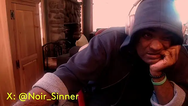 sinnernoir online show from October 15, 2025, 6:08 pm