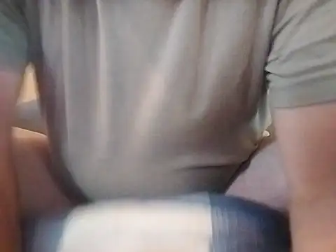 Snapshot of Rayc61 chatting on April 12, 2026, 1:16 pm Rayc61 online show from April 12, 2026, 1:16 pm