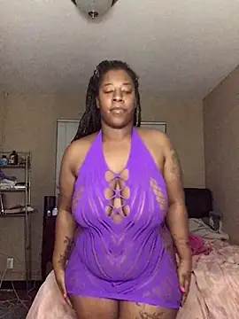 Snapshot of Eboni03 chatting on December 27, 2024, 4:26 am Eboni03 online show from December 27, 2024, 4:26 am