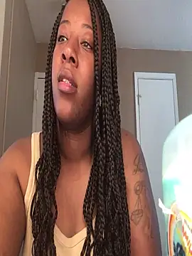 Snapshot of Eboni03 chatting on September 10, 2025, 9:04 pm Eboni03 online show from September 10, 2025, 9:04 pm