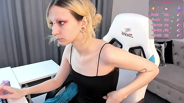 Snapshot of Lexy-Woorhez chatting on October 19, 2025, 11:22 am Lexy-Woorhez online show from October 19, 2025, 11:22 am