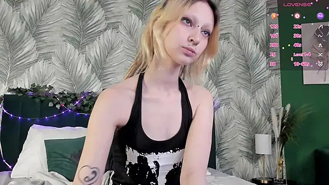 Snapshot of Lexy-Woorhez chatting on November 6, 2025, 11:22 am Lexy-Woorhez online show from November 6, 2025, 11:22 am