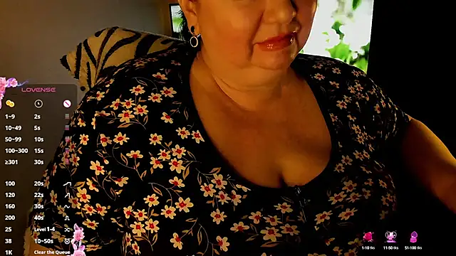 SexxyDreams1 online show from January 24, 2025, 11:45 pm