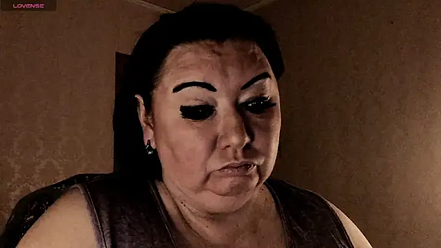 Snapshot of SexxyDreams1 chatting on February 5, 2026, 2:27 am SexxyDreams1 online show from February 5, 2026, 2:27 am