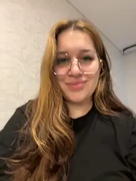 Snapshot of VikiDemi chatting on September 29, 2025, 2:11 pm VikiDemi online show from September 29, 2025, 2:11 pm