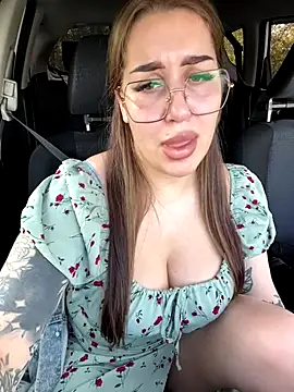 Snapshot of VikiDemi chatting on October 12, 2025, 6:23 am VikiDemi online show from October 12, 2025, 6:23 am