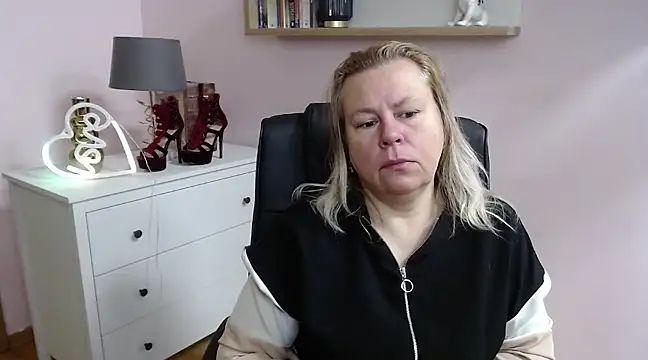 NancyCREAM online show from February 26, 2025, 5:42 am