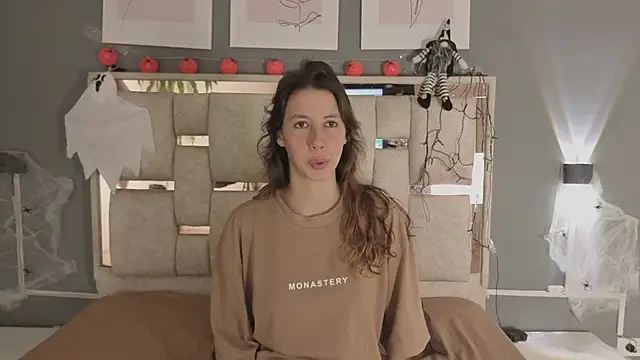 Snapshot of jolie_lov chatting on October 24, 2025, 1:18 pm jolie lov online show from October 24, 2025, 1:18 pm