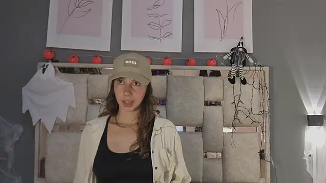 Snapshot of jolie_lov chatting on October 27, 2025, 1:15 pm jolie lov online show from October 27, 2025, 1:15 pm