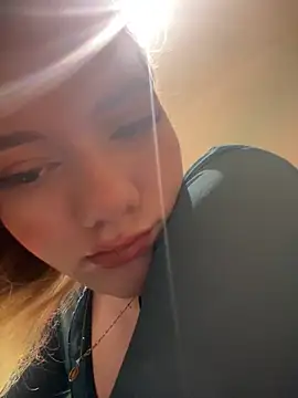 Snapshot of NicoleCut chatting on February 13, 2026, 10:00 am NicoleCut online show from February 13, 2026, 10:00 am