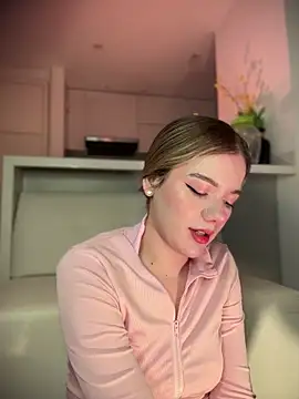 NicoleCut online show from May 12, 2026, 9:17 am