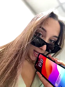 Snapshot of VelvetVixenI chatting on September 15, 2025, 2:17 pm VelvetVixenI online show from September 15, 2025, 2:17 pm
