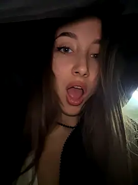 VelvetVixenI online show from November 18, 2025, 6:01 pm