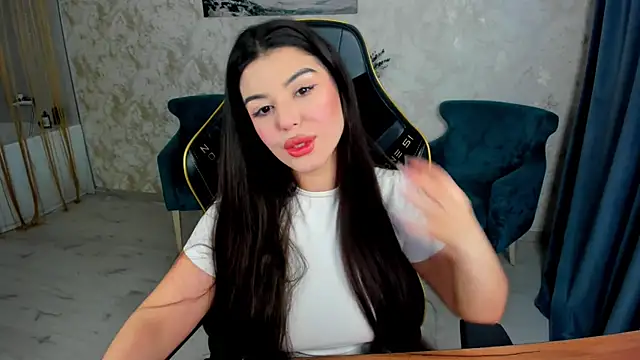 AlluringAriel online show from April 29, 2026, 11:36 am