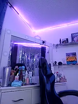 Snapshot of Luna_SofiaXX chatting on February 8, 2025, 11:01 am Luna SofiaXX online show from February 8, 2025, 11:01 am