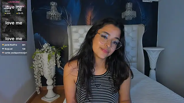 Ariana Pierce online show from December 23, 2024, 9:38 am