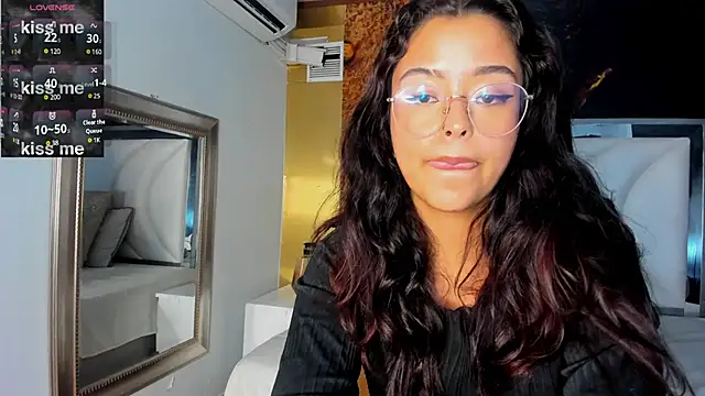 Ariana Pierce online show from February 5, 2025, 5:41 am