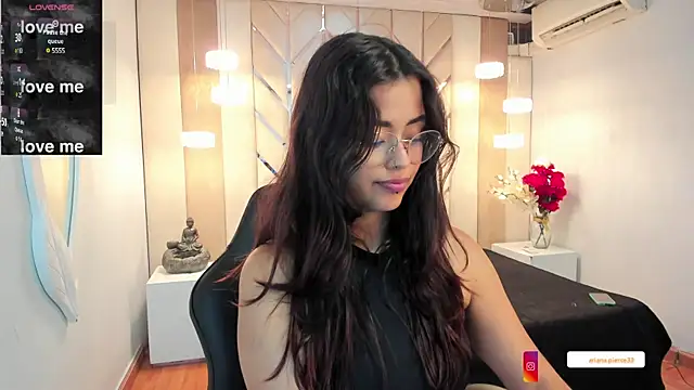 Ariana Pierce online show from March 3, 2025, 5:09 am